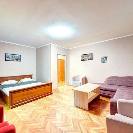 Apartments Near The Palace Of Sports Kyiv Exterior photo
